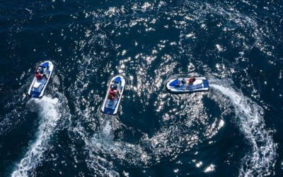 Navegar las olas del Cantábrico en motos de agua